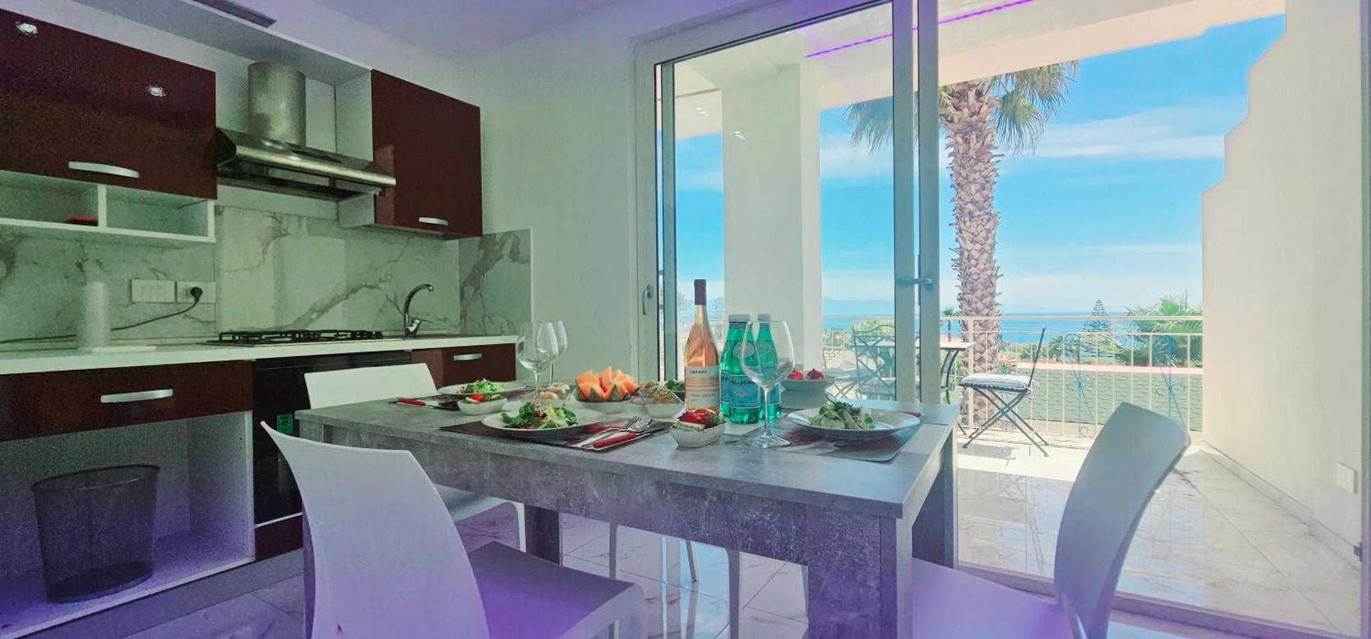 Ninfa Sul Mare Apartments 50 M E T R I Dal Mare Best Breakfast And Free Parking Capo Vaticano Exterior photo